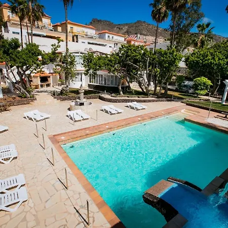 1 Liberty Suites Apartmán
