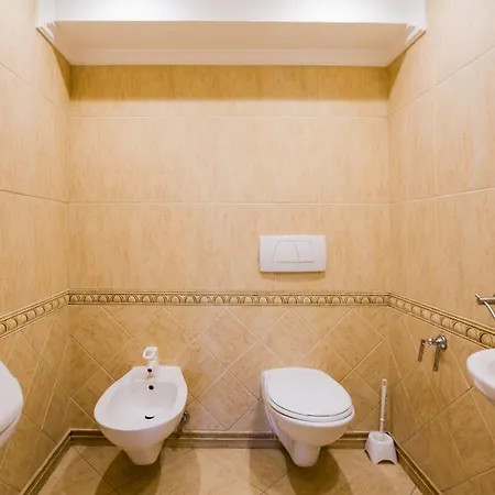 1 Liberty Suites *